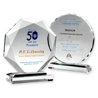 Toptan ucuz özel K9 kristal ödüller ve ödüller kazınmış logosu ile