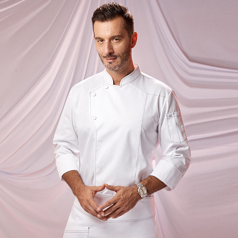 White top with long sleeves