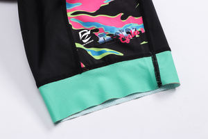 Cuissard de cyclisme professionnel, durable, à séchage rapide, en tissu respirant, avec logo personnalisé, idéal pour les événements sur route et les courses de cyclisme. - Product Image 5