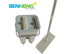 Vente flash : Serpillère plate en microfibre remplaçable, mains libres, <span class=keywords><strong>nettoyage</strong></span> des sols, serpillère magique à essorage 360° et ensemble de seau - Product Image 2