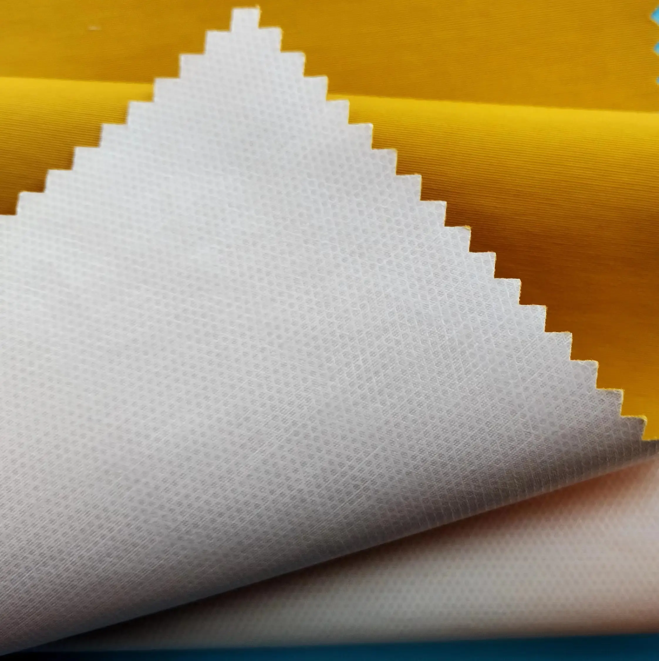 Cina prezzo di fabbrica di nylon cotone laminato pellicola bianca 8000mm tessuto traspirante 3000mm per giacche da esterno