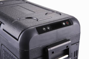 18 <span class=keywords><strong>litres</strong></span> 12V 240v machine à glaçons Portable Mini Réfrigérateur <span class=keywords><strong>Camping</strong></span> Voiture Réfrigérateur Voiture Congélateur Voiture Réfrigérateur - Product Image 3