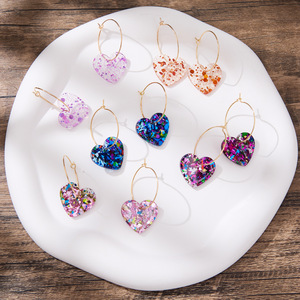 أقراط حلقية فاخرة جديدة من هاومي بتصميم قلب مرصع بالترتر الأكريليك - Product Image 6