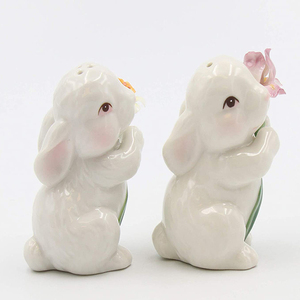 Mini secoueur de sel et de poivre en céramique, peinte à la main - Product Image 4