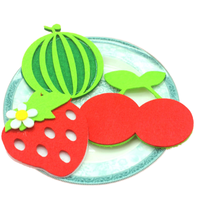 Vente en gros d'autocollants muraux d'habillage pour salle de classe de maternelle Décorations de Noël avec champ de fruits et légumes en forme non tissé