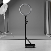 Ring Light Plastik 18 Inch dengan Temperatur Warna yang Dapat Disesuaikan, 3 Penyangga Ponsel, dan Dudukan Dinding untuk Barber, Ekstensi Rambut, dan Siaran Langsung