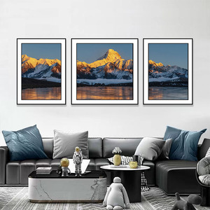 Quadri da Parete con Cornice di Lusso, Stampa su Pelle di un Tramonto Spettacolare dell'Himalaya in Nepal, per Ufficio e Casa - Product Image 1