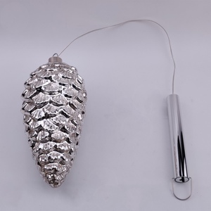 Personnalisé vintage led lumineux argent mercure en verre soufflé pendaison de noël pomme de pin en forme ornements produits pour <span class=keywords><strong>vente</strong></span> - Product Image 2