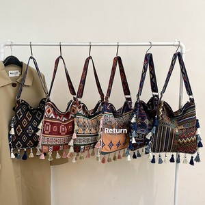 Bolso Tote de Lona con Cierre de Cremallera y Borlas Estilo Bohemio de Gran Capacidad, Otoño 2024, Bolso Bandolera - Product Image 1
