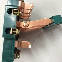 Interrupteur à couteaux à double jet pour haute tension