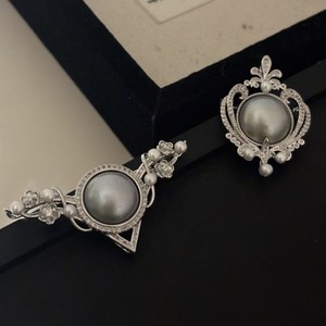 Broches de mode haut de gamme gris Mabei, accessoires de poitrine pour pulls, manteaux, vestes coupe-vent et cols – Vente en gros et au détail - Product Image 4