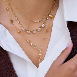 Collar de Cristal con Cadena Dorada, Zirconia Cuadrada con Engaste en Bisel, Diseño Geométrico, para Uso Diario - Product Image 3