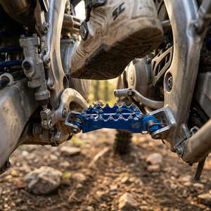 Pedane Antiscivolo in Alluminio CNC con Punte Sostituibili per Moto Fuoristrada <span class=keywords><strong>KTM</strong></span> SX/<span class=keywords><strong>SXF</strong></span>/XCF 125 <span class=keywords><strong>250</strong></span> 350 450 - Product Image 5