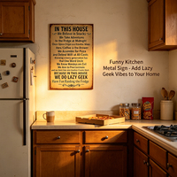 En cette maison, nous sommes des geeks paresseux - Plaque en métal vintage, citation amusante sur les collations, la pizza et le café, plaque murale rétro, décoration de cuisine et de maison