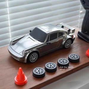 CJH 993 Édition Limitée Liquid Silver Télécommande <span class=keywords><strong>Voiture</strong></span> <span class=keywords><strong>De</strong></span> <span class=keywords><strong>Course</strong></span> Demi-Proportion Accélérateur Haute Vitesse RC Drift Nouveauté <span class=keywords><strong>Cadeau</strong></span> - Product Image 4