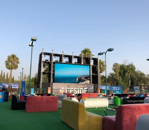 Siêu mỏng p4.81 ngoài trời Màn hình <span class=keywords><strong>LED</strong></span> hoạt hình cho video cho thuê IP65 đánh giá 4500 nits độ sáng Cửa hàng bán lẻ trung tâm mua sắm - Product Image 1