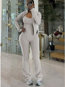 Vente en Gros Hiver Logo Personnalisé Survêtement 2 Pièces pour Femme Tenue Décontractée avec Haut Zippé Tendance et Pantalon Large - Product Image 2