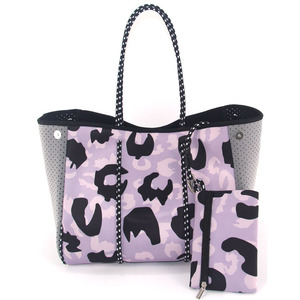 <span class=keywords><strong>Sac</strong></span> en néoprène perforé tendance pour les voyages 2022, <span class=keywords><strong>sac</strong></span> de plage, <span class=keywords><strong>sac</strong></span> fourre-tout, <span class=keywords><strong>sac</strong></span> à main pour femmes - Product Image 6