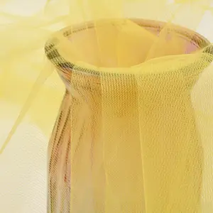 Tissu en tulle dur jaune 100% polyester bon marché pour robe de poupée