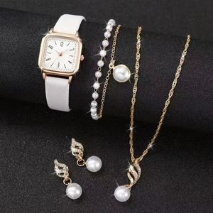 Nouvelle montre à quartz en alliage de <span class=keywords><strong>luxe</strong></span> pour <span class=keywords><strong>femmes</strong></span> avec cadran en verre, pointeur élégant, style décontracté, sportif, rétro, cadeau de la Saint-Valentin - Product Image 6