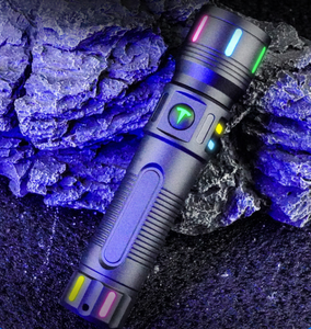 Lampe torche LED puissante, portable, zoomable, tactique, étanche, pour la randonnée en plein air, les situations d'urgence, la pêche, le camping, lampes laser - Product Image 1