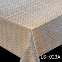 Nappe de table moderne de luxe en plastique imperméable et réutilisable, motif floral à carreaux, avec estampage doré, largeur 137 cm, longue nappe en dentelle