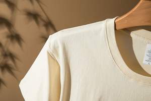 Camisetas de Alta Calidad 100% Algodón, Precio de Fábrica, Fabricante, Impresión de Logotipo Personalizado, Camiseta Lisa Unisex para Hombre y Mujer - Product Image 3