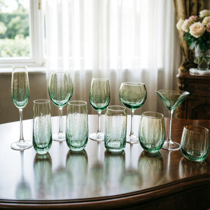 Ensemble de <span class=keywords><strong>verres</strong></span> en verre <span class=keywords><strong>à</strong></span> motif de tiges de blé et d'orge gravées, vert dégradé, pour vin, champagne et martini, vente en gros - Product Image 1