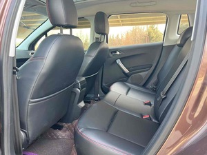 2014-2022 Dongfeng <span class=keywords><strong>Peugeot</strong></span> 2008 SUV 5 places <span class=keywords><strong>voiture</strong></span> à essence à transmission <span class=keywords><strong>automatique</strong></span> d'occasion avec toit ouvrant panoramique - Product Image 6