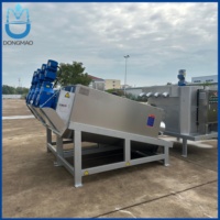 Slibontwateringsapparatuur Multi-Disc Schroefpers SS304 voor de behandeling van eetbare olie en fruit-sap afvalwater