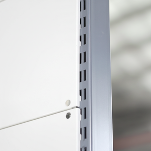 Exhibidor Metálico Moderno de Una Cara, Diseño Desmontable para Tiendas y Supermercados, Se Acepta OEM, Conveniente para Tiendas de Conveniencia - Product Image 1