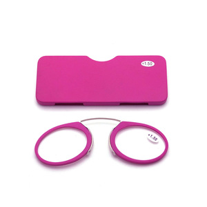 Lunettes de lecture innovantes sans monture à <span class=keywords><strong>pince</strong></span>-<span class=keywords><strong>nez</strong></span> ultra-minces avec coussinets en silicone et étui métallique de poche pour hommes et femmes - Product Image 3