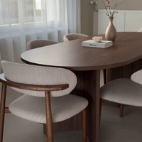 Ensemble de table à manger ovale moderne en noyer, luxe discret, 6 chaises, table sur piétement en bois massif minimaliste pour villa, hôtel, projet