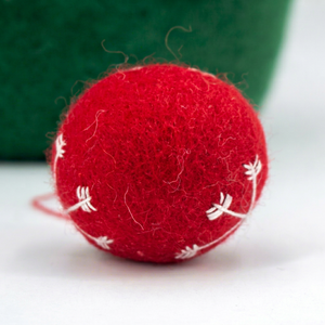 Wholesale Felt <b>Snowflake</b> Ball Ornament Handmade Christmas Tree Hanging <b>Decor</b> Winter Holiday Pendant Gift Set - Product Image 2