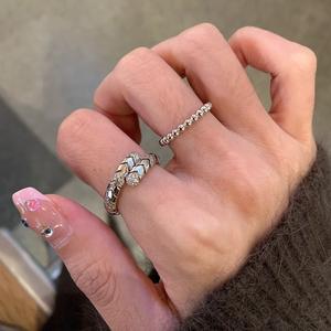 Anillo de Plata Pura S925 de Estilo Medio Antiguo, Anillo de Lujo Retro con Forma de Serpiente en Capas, Incrustaciones de Diamantes, Anillo de Nicho - Product Image 4