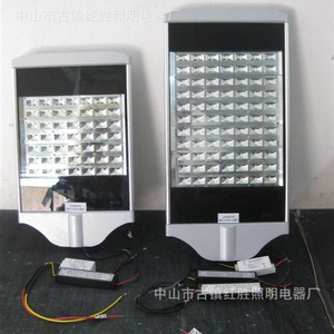 Lampadaire solaire LED en alliage d'aluminium, type III, télécommande, garantie 5 ans, pour autoroute et aménagement paysager - Product Image 2
