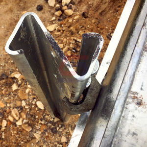 Di alta qualità a caldo zincato rotolato autostrada autostrada <span class=keywords><strong>Guardrail</strong></span> En1317 N1 acciaio Guard Rail <span class=keywords><strong>Post</strong></span> Z <span class=keywords><strong>Post</strong></span> per autostrada <span class=keywords><strong>Guardrail</strong></span> - Product Image 1