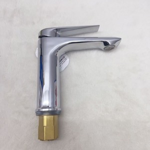 Grifo de lavabo monomando Teglida de acero inoxidable 304, montado en cubierta, con núcleo de válvula de latón de un solo orificio - Product Image 3