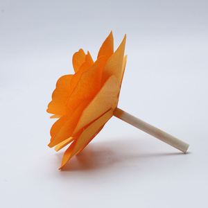 Ambientador de madera de Sola naranja con flor de rosa hecha a mano para difusor de varillas - Product Image 4