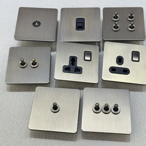 Ev duvara monte ışık anahtarı Retro yeşil bronz geçiş paslanmaz çelik çerçeve UK13A avrupa evrensel soket 1/<span class=keywords><strong>2</strong></span>/3/4 Gang 2way - Product Image 1