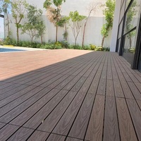 Planche de terrasse en WPC à double co-extrusion solide, antidérapante 3D, composite bois-plastique, revêtement de sol extérieur pour la décoration de jardin et de patio