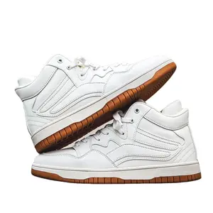 XRH vente en gros de baskets de course à pied de créateur haut de gamme chaussures de sport blanches à la mode pour hommes et femmes - Product Image 1