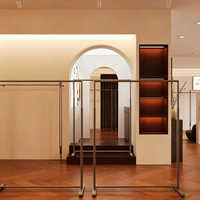 Portants à vêtements les plus vendus, mobilier pour magasins de vêtements et présentoirs à vêtements