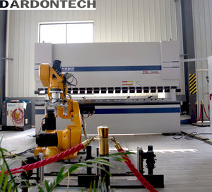 Máquina de Prensado Sincronizada Totalmente Automática de Alta Gama, Dobladora de Chapa de Acero al Carbono, Aluminio y Acero Inoxidable de Alta Precisión - Product Image 3