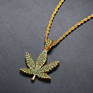 Bijoux pour hommes en gros Hip Hop rappeur antirouille en <span class=keywords><strong>laiton</strong></span> vert Zircon couleur feuille d'érable pendentif collier bijoux de fête - Product Image 2