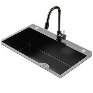 Évier de cuisine à cuve unique grande et épaisse en acier inoxydable 304 noir nano, fait main, à encastrer sous plan - Product Image 1