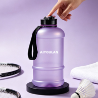 Bouteille d'eau de sport réutilisable en PETG de qualité alimentaire sans BPA de 1,3 L avec bec verseur et couvercle à boire directement pour le camping – Vente en gros