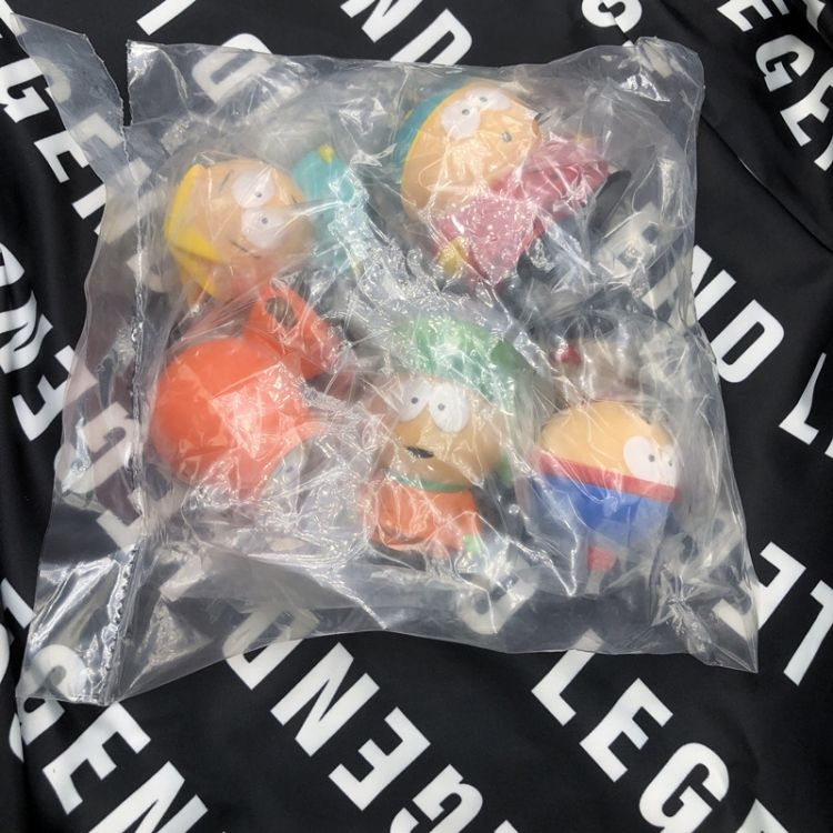 5 figures with opp bag