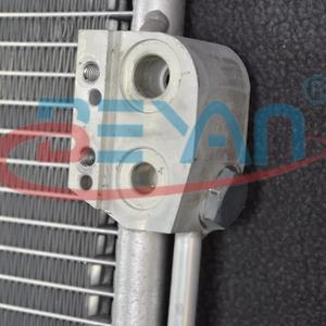 Le condenseur de climatiseur direct d'usine 4478350070 A4478350070 convient à Mercedes Benz EQV250 MARCO POLO <span class=keywords><strong>Camper</strong></span> 160CDI - Product Image 5