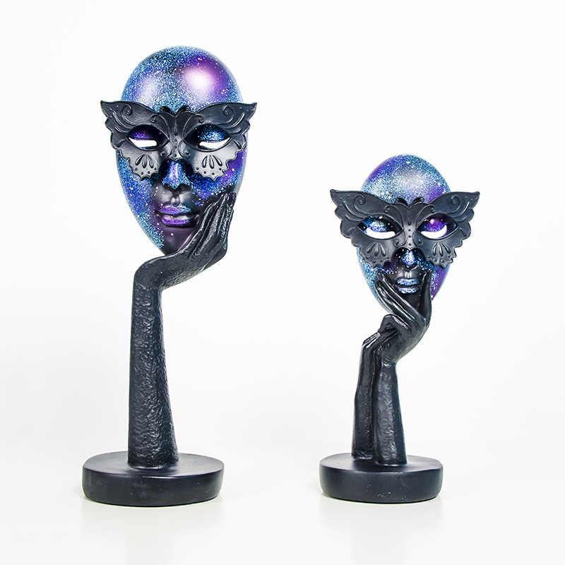 New Resin Halloween Decoration Ghost Festival Dressing Ball Queen Face